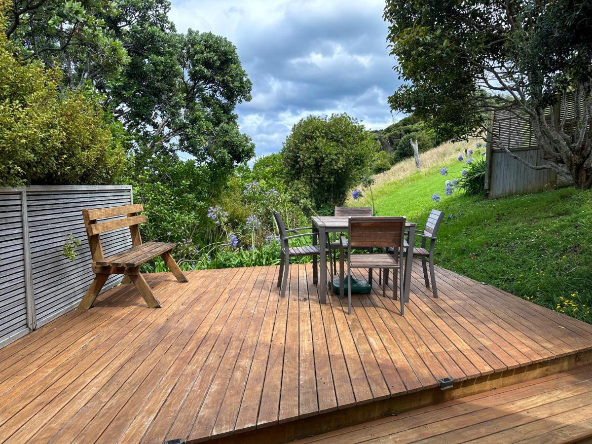 Pohutukawa Coastal Chalets Coromandel Exterior photo