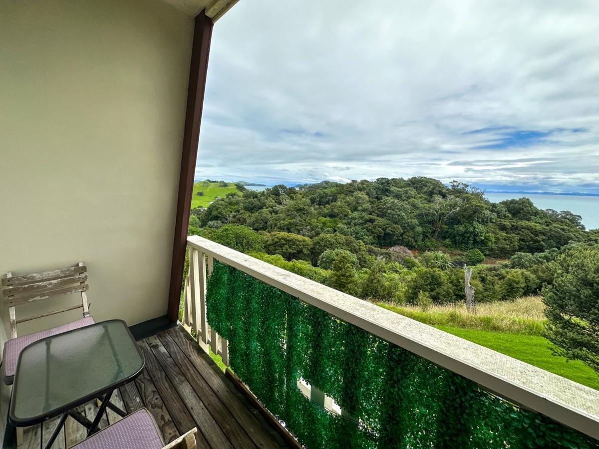 Pohutukawa Coastal Chalets Coromandel Exterior photo
